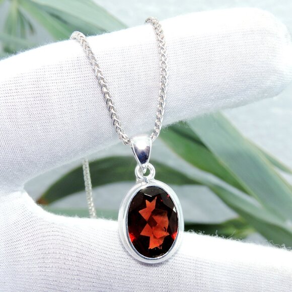Garnet Gemstone 925 Sterling Silver Pendant Chain Necklace - Picture 6 of 7